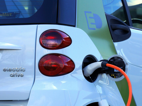 Navigating the Road to a Greener Future The Rise of Electric Vehicles and Charging Infrastructure